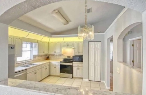 Ocala Casa | Spacious 3BR home with HEATED POOL in Ocala