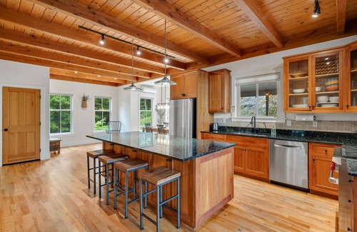 Richmond Casa | Spacious 3BR Mountain Retreat w/ Sauna & Gym, Near Stowe, Burlington, Sugarbush