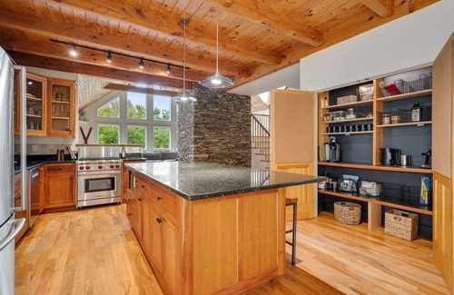 Richmond Casa | Spacious 3BR Mountain Retreat w/ Sauna & Gym, Near Stowe, Burlington, Sugarbush