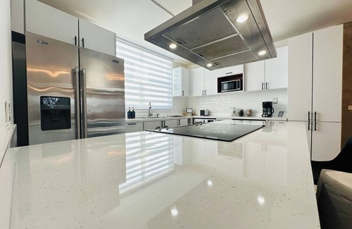 Yeguada Condominio | Spacious 3BR Penthouse 5 min from beach/AC/WIFI