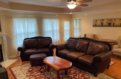 Athens Casa | Spacious 3BR Perfect for Work & Relaxation