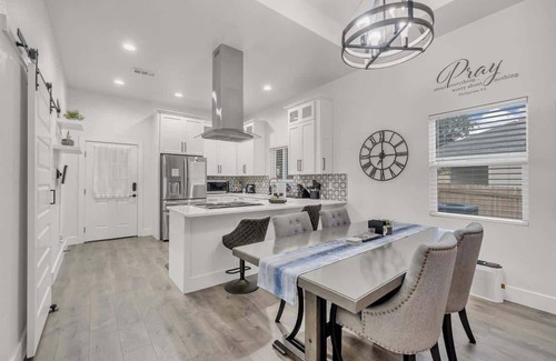 Spring Branch Casa | Spacious 3BR Retreat | Sleeps 8 | Spring Branch
