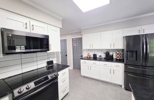 McCain Casa | The House @ Pine Forest Hideaway - (12 min to UNC)