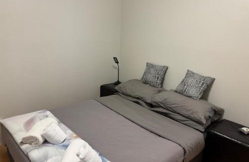 Hastings Casa | Spacious 3BR with Full Kitchen a n dFast Wi-Fi