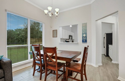 OakLeaf Plantation Casa | ~Spacious 4/2 in Oakleaf, pet friendly