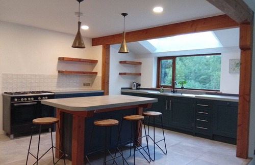 Craughwell Casa | Spacious 4/5 bedroom retreat in peaceful location