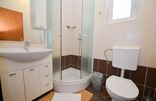 Novalja Apartamento | Spacious 4 Apartment for 5 Persons w 2 Terraces, 2 Bedrooms, 2 Bathrooms