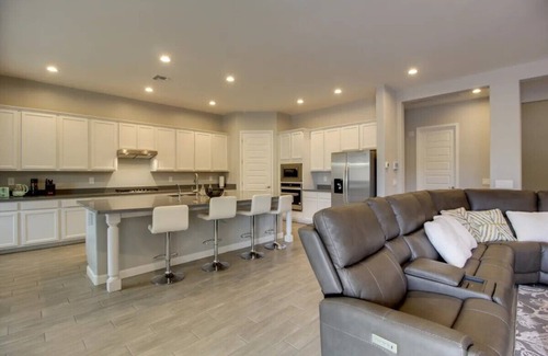 Tucson Casa | Spacious 4 Bdrm 3 Bath house in the quiet Saguaro Bloom community