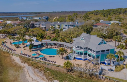 Saint Helena Island Casa | Spacious 4 Bed, 3 Bath Home in Prime Location w/ Breathtaking Marsh Views
