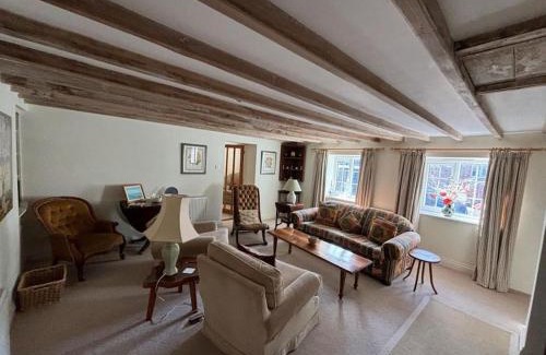 North Creake Casa | Spacious 4 bed family home near coast