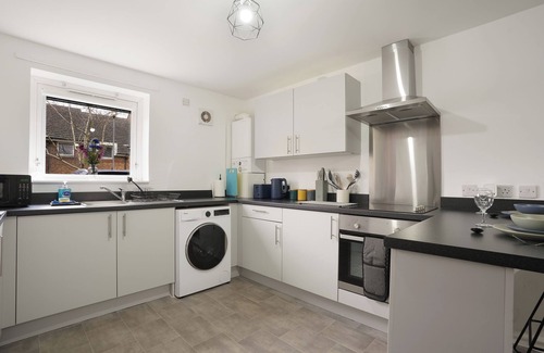 Sheffield Casa | Spacious 4 Bedroom House near City Centre - Free Parking & WIFI
