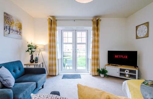 Crewe Casa | Spacious 4-Bed Townhouse in Crewe by 53 Degrees Property, Ideal for Contractors & Business, FREE Parking