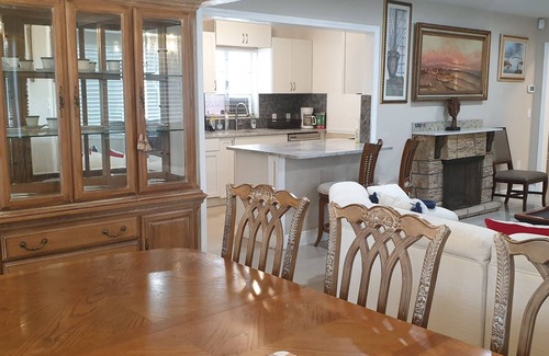Riviera Beach Casa | Spacious 4-bedroom house with boat parking in amazing West Palm Beach : AC, WiFi