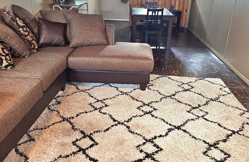 East Cleveland Casa | Spacious 4 bedroom house with bedrooms on the first floor. Travelers welcomed.