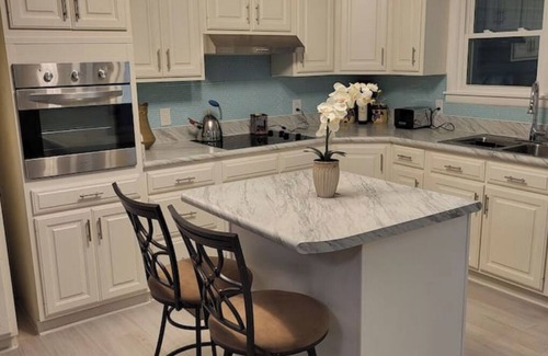 Estill Springs Casa | Spacious 4-bedroom house in peaceful Estill Springs with WiFi, AC