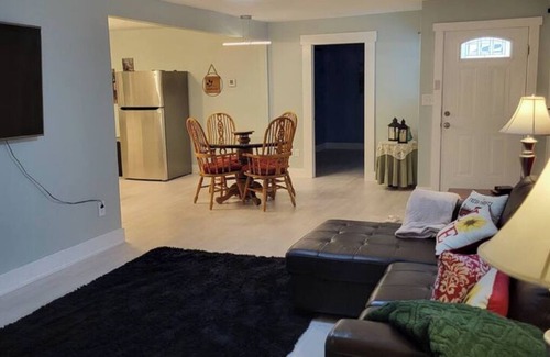Estill Springs Casa | Spacious 4-bedroom house in peaceful Estill Springs with WiFi, AC