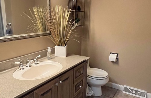 Little Suamico Casa | Spacious 4 Bedroom. Available for the week of the NFL Draft 2025