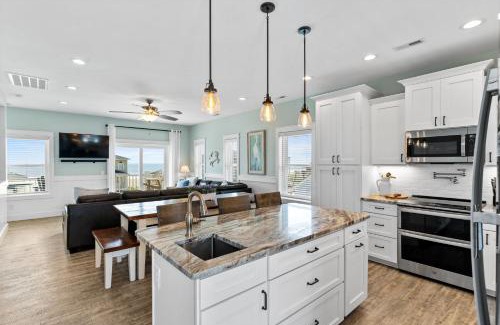 Ocean Isle Beach Casa | Spacious 4 Bedroom Cuckoos Nest in Ocean Isle Beach, NC Pool and Elevator