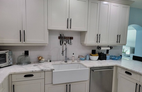 City Center Casa | Spacious 4-bedroom house in family friendly Coral Springs with all amenities.