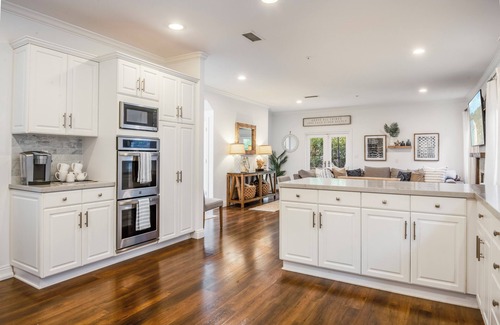 North Redondo Casa | Spacious 4-bedroom townhome with AC, WiFi in serene Redondo Beach