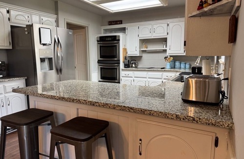 Edmond Casa | Spacious 4-bedroom, 2-1/2 bath, 2,700 sq ft, wooded one acre lot