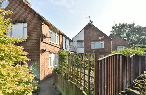 Pontefract Apartamento | Spacious 4 Bedroom, 2 bathroom House