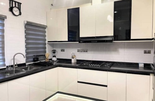 Abuja Apartamento | Spacious 4-Bedroom Apartment