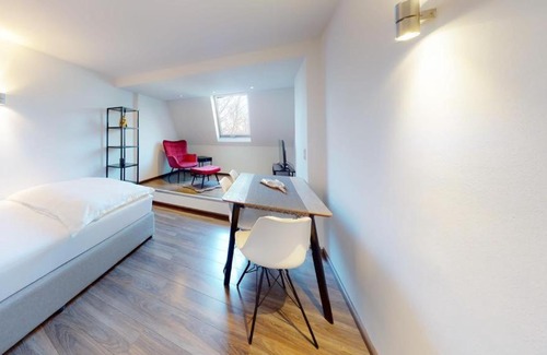 Untere Au Apartamento | Spacious 4 Bedroom Apartment near City Center