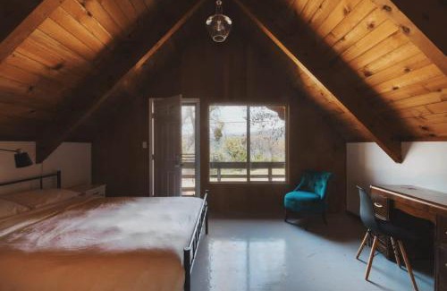 Dunlap Casa | Spacious 4-bedroom cabin on secluded private land