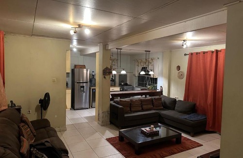 Paramaribo Casa | Spacious 4-Bedroom Family Home