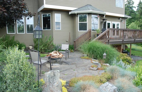 Redmond Casa | Spacious 4-bedroom Family friendly house, in the heart of the Eastside.