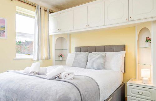 Milton Keynes Casa | Spacious 4 Bedroom Home in Central Milton Keynes