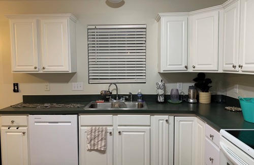 Greensboro Casa | Spacious 4-Bedroom home in Greensboro. Convenient Location!