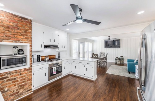 Conestee Casa | Spacious 4-bedroom house in charming Greenville with WiFi, AC