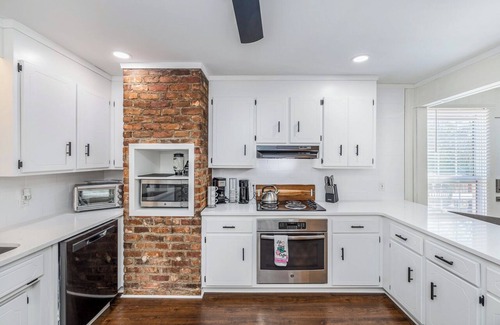 Conestee Casa | Spacious 4-bedroom house in charming Greenville with WiFi, AC