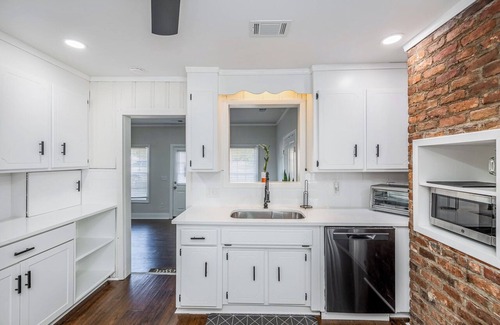 Conestee Casa | Spacious 4-bedroom house in charming Greenville with WiFi, AC