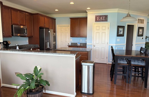 Middletown Casa | Spacious 4-bedroom house with backyard oasis