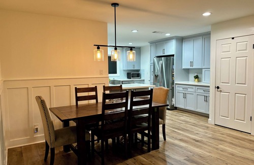 Pleasanton Casa | Spacious 4-bedroom house in welcoming Pleasanton with WiFi, AC