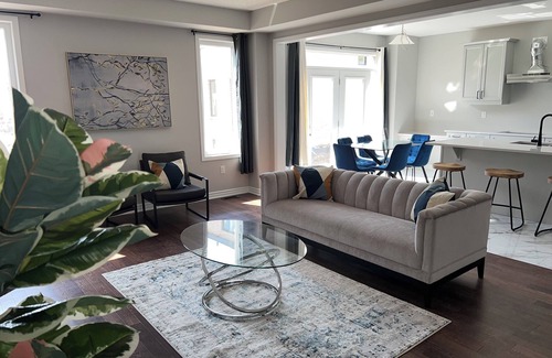 Pickering Casa | Spacious 4-bedroom house in Pickering