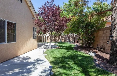 Lancaster Casa | Spacious 4-bedroom house with WiFi, fitness room in charming Lancaster.