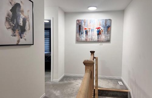 Innisfil Casa | Spacious 4-Bedroom Home, Comfortably Sleeps 10