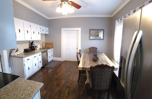 Camas Casa | Spacious 4 bedroom home in the heart of camas!