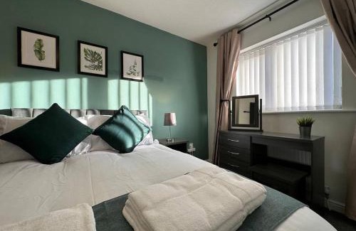 Liverpool Casa | Spacious 4 bedroom house