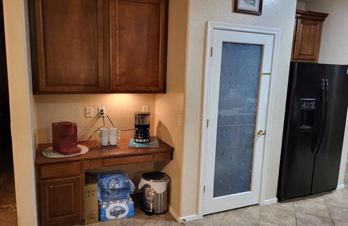 Los Arbolitos Ranch Casa | Spacious 4-bedroom house in delightful Avondale with WiFi, AC