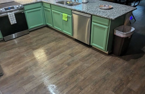 Universal City Casa | Spacious 4-bedroom house with WiFi and AC in cool Converse