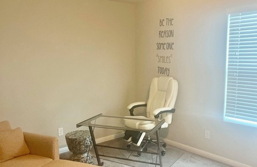 Universal City Casa | Spacious 4-bedroom house with WiFi and AC in cool Converse
