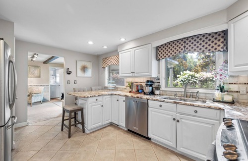 Cortland West Casa | Spacious 4-bedroom house with AC, WiFi in peaceful Cortland