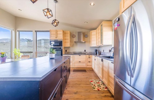 Gunnison Casa | Spacious 4-bedroom house in lovely Gunnison-Pet and Family friendly