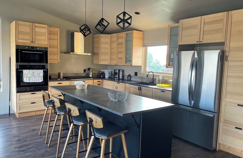 Gunnison Casa | Spacious 4-bedroom house in lovely Gunnison-Pet and Family friendly