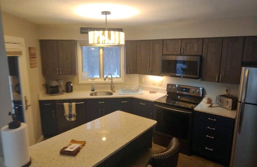 Campton Casa | Spacious 4-bedroom house in peaceful Campton with wifi, fireplace on a ski mtn.